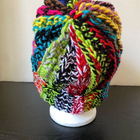 Colorful Crochet Chunky Beanie - Picture 4 of 9